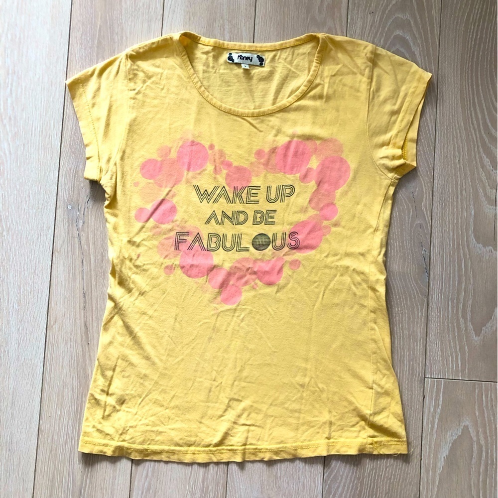 Honey Wake Up and Be Fabulous Heart T Shirt in Yellow Size S